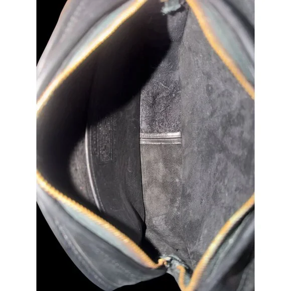 VTG Coach Camera Bag 9760 Black Leather Brass Crossbody Mid-80s NYC + Hang Tag - Picture 7 of 9